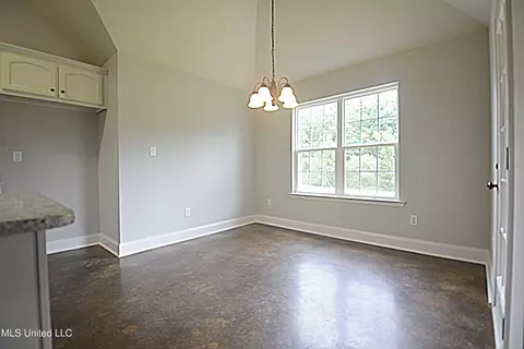 Dining - 3332 Magnolia Bloom Dr, Hernando, MS 38632 photo 2 of 2