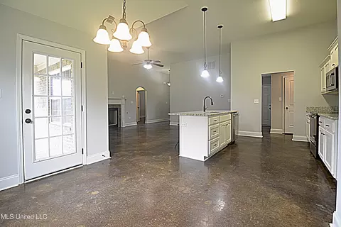 Dining - 3332 Magnolia Bloom Dr, Hernando, MS 38632 photo 1 of 2