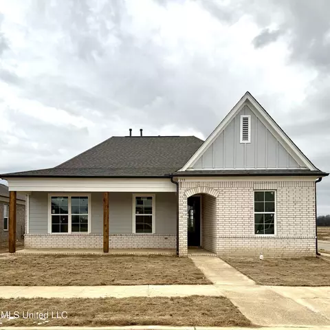 565 Sunflower St, Nesbit, MS 38651