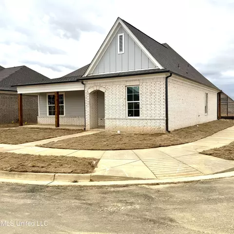 565 Sunflower St, Nesbit, MS 38651 photo 4