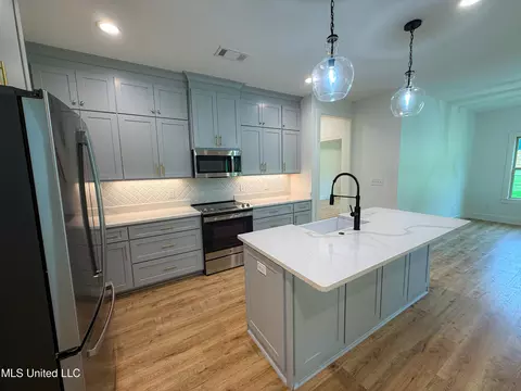 5350 Poplar Corner Rd, Walls, MS 38680 photo 2