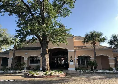 2252 Beach Dr #1704, Gulfport, MS 39501