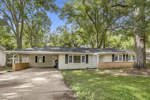 1038 Brookley St, Jackson, MS 39212