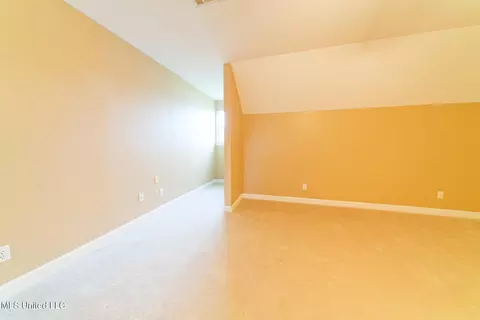 Bedroom - 148 Bridgewater Dr, Madison, MS 39110 photo 2 of 4