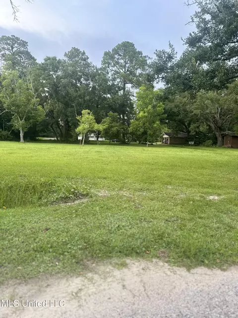 7701 Harold Ave, Moss Point, MS 39563 photo 41