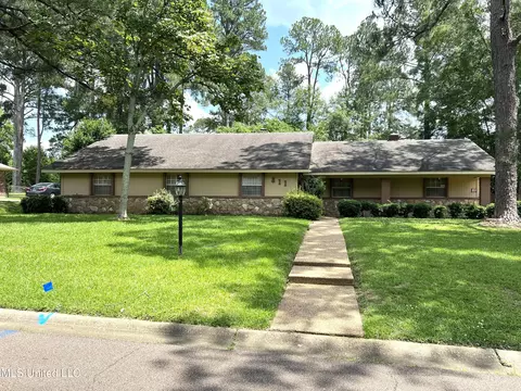 811 Rutherford Dr, Jackson, MS 39206