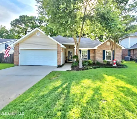 881 Brentwood Dr, Biloxi, MS 39532