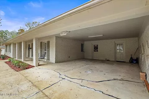 Exterior - 4630 W Cheryl Dr, Jackson, MS 39211 photo 2 of 14