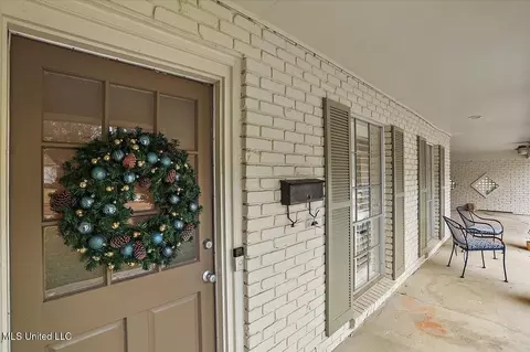 Exterior - 4630 W Cheryl Dr, Jackson, MS 39211 photo 4 of 14