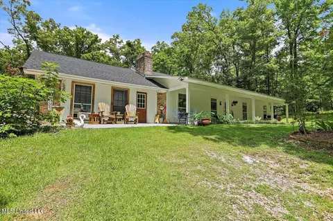 162 S Eagle Ridge Dr, Florence, MS 39073 photo 4