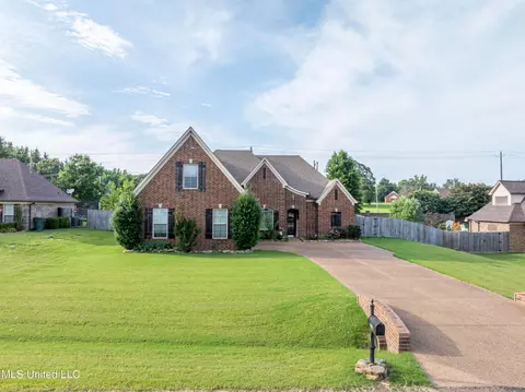 1668 Farindale Cv, Nesbit, MS 38651 photo 1