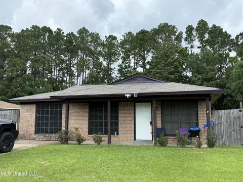 15512 Anderson Dr, Biloxi, MS 39532