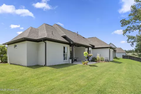 Exterior - 115 Hampton Ln, Madison, MS 39110 photo 4 of 4