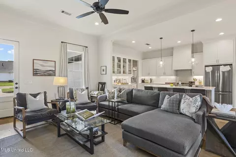 Living - 115 Hampton Ln, Madison, MS 39110 photo 1 of 3
