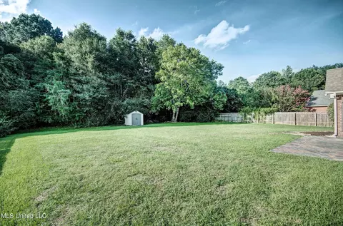 Exterior - 426 Fairfield Dr, Madison, MS 39110 photo 4 of 5