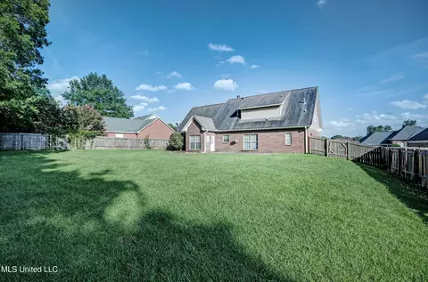 Exterior - 426 Fairfield Dr, Madison, MS 39110 photo 2 of 5