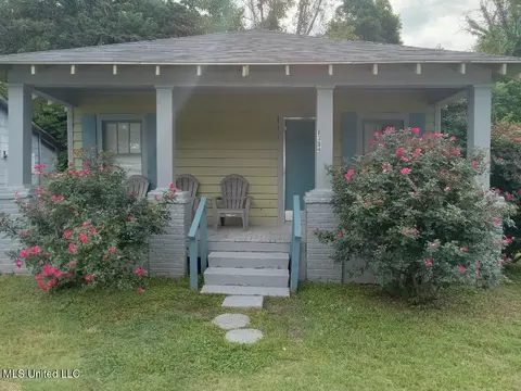 1304 Lafayette St, Natchez, MS 39120