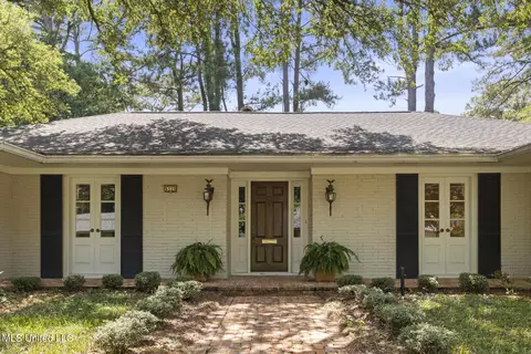 5325 Red Fox Rd, Jackson, MS 39211 photo 3