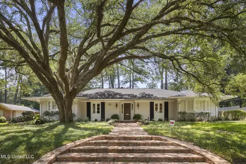 5325 Red Fox Rd, Jackson, MS 39211