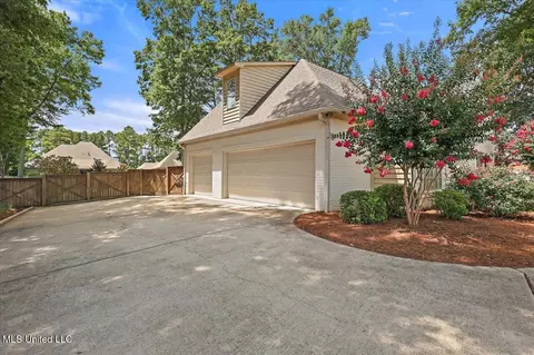 215 Grayhawk Dr, Madison, MS 39110 photo 4