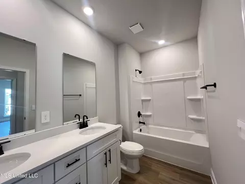 Bath - 13445 Crane Dr, Vancleave, MS 39565 photo 4 of 4