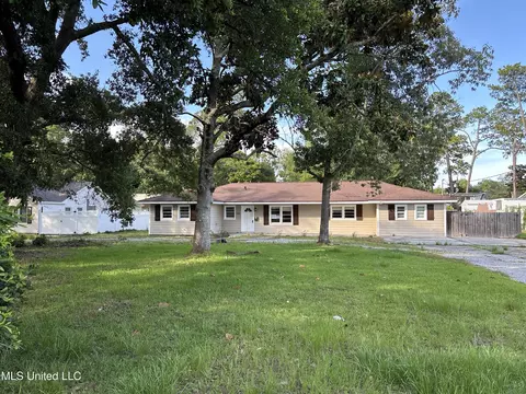 5302 Quincy Ave, Gulfport, MS 39507