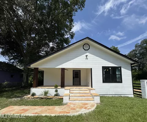 716 New Orleans St, Hattiesburg, MS 39401