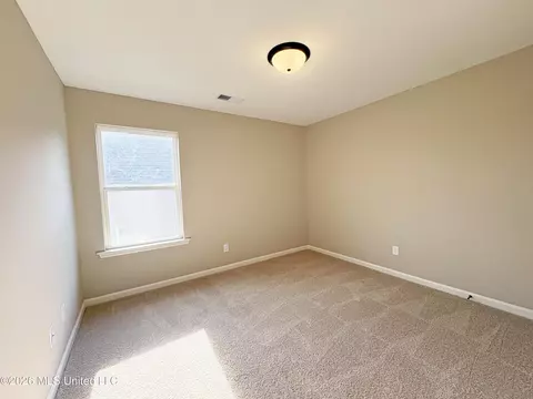 Bedroom - 3491 Hatton Dr, Nesbit, MS 38651 photo 3 of 3