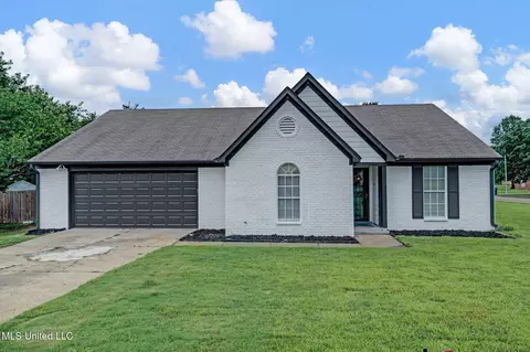 10326 Amanda Dr, Olive Branch, MS 38654