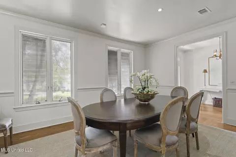 Dining - 13 Highland Meadows Dr, Jackson, MS 39211 photo 2 of 4