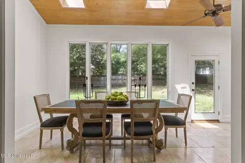 Dining - 13 Highland Meadows Dr, Jackson, MS 39211 photo 3 of 4