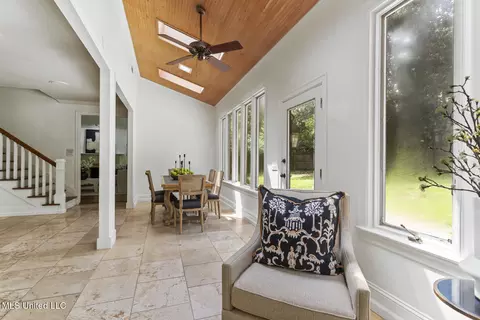 Dining - 13 Highland Meadows Dr, Jackson, MS 39211 photo 4 of 4
