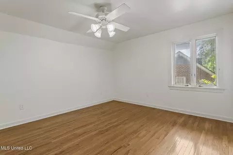 Bedroom - 13 Highland Meadows Dr, Jackson, MS 39211 photo 4 of 5
