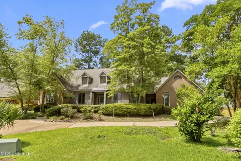 Exterior - 13 Highland Meadows Dr, Jackson, MS 39211 photo 2 of 5