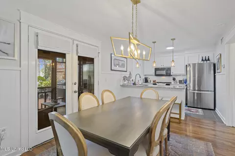 Dining - 821 Planters Point Dr, Canton, MS 39046 photo 2 of 3