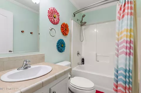 Bath - 208 E Orchard Loop #208, D'iberville, MS 39540 photo 3 of 3