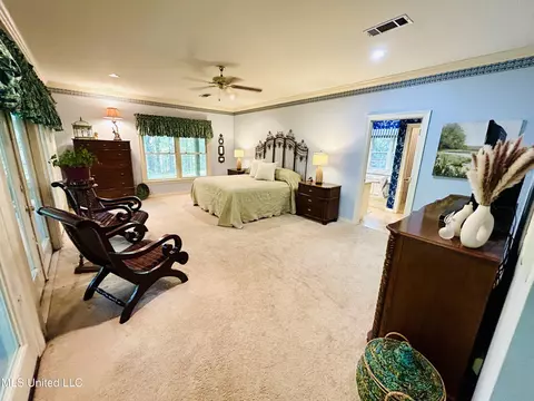 Bedroom - 11 Aberdeen Rd, Natchez, MS 39120 photo 1 of 5