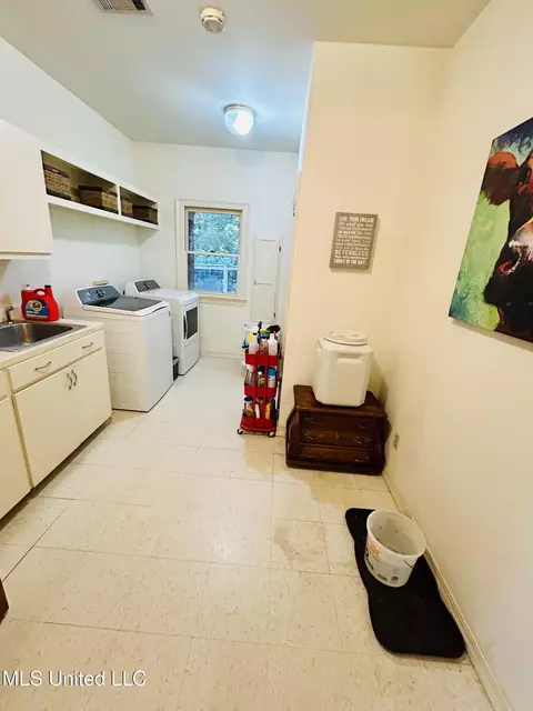 Other - 11 Aberdeen Rd, Natchez, MS 39120 photo 7 of 12