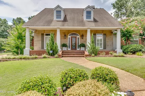 289 Surrey Xing, Ridgeland, MS 39157