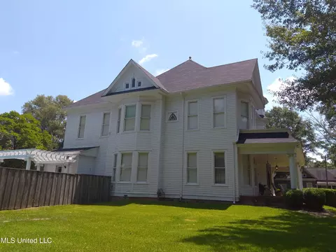 Exterior - 207 E Percy St, Indianola, MS 38751 photo 18 of 20