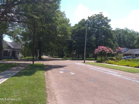 Exterior - 207 E Percy St, Indianola, MS 38751 photo 14 of 20