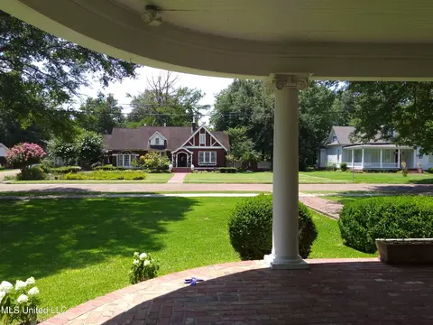 Exterior - 207 E Percy St, Indianola, MS 38751 photo 6 of 20