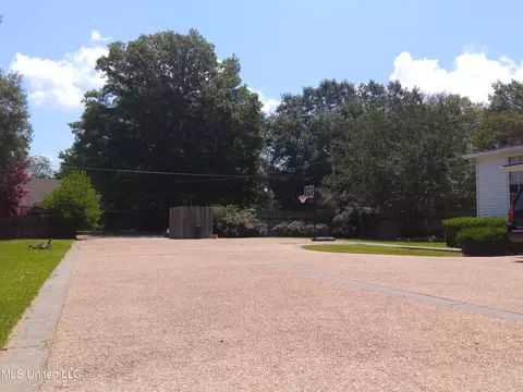 Exterior - 207 E Percy St, Indianola, MS 38751 photo 15 of 20