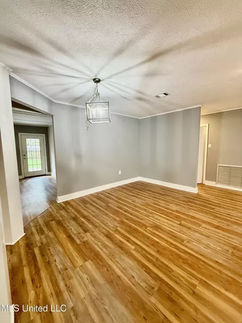 119 Chinquipin Ln, Florence, MS 39073 photo 10
