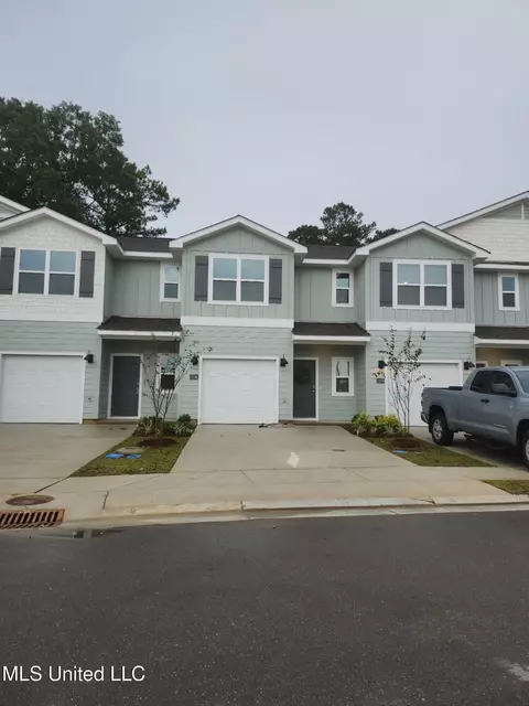 12240 Frazier Ln, Gulfport, MS 39503