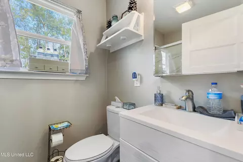 Bath - 13701 Jericho Rd, Vancleave, MS 39565 photo 1 of 2