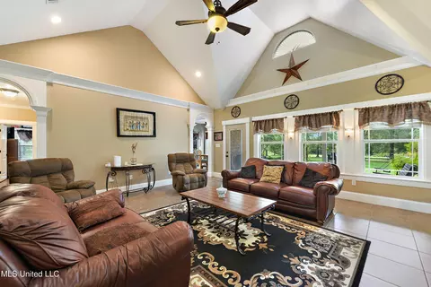 Living - 24000 Robert E Lee Rd, Lucedale, MS 39452 photo 2 of 3