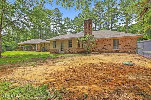 Exterior - 437 Henry Byrd Rd, Florence, MS 39073 photo 3 of 9