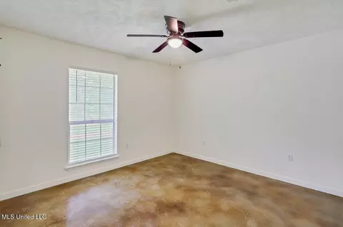 Bedroom - 437 Henry Byrd Rd, Florence, MS 39073 photo 2 of 4