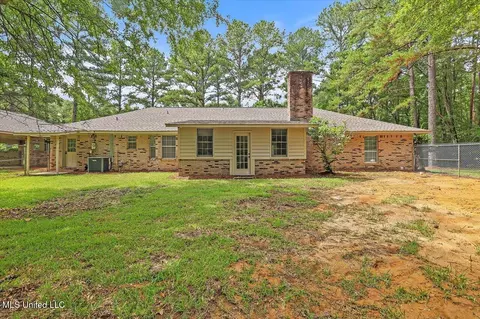 Exterior - 437 Henry Byrd Rd, Florence, MS 39073 photo 2 of 9